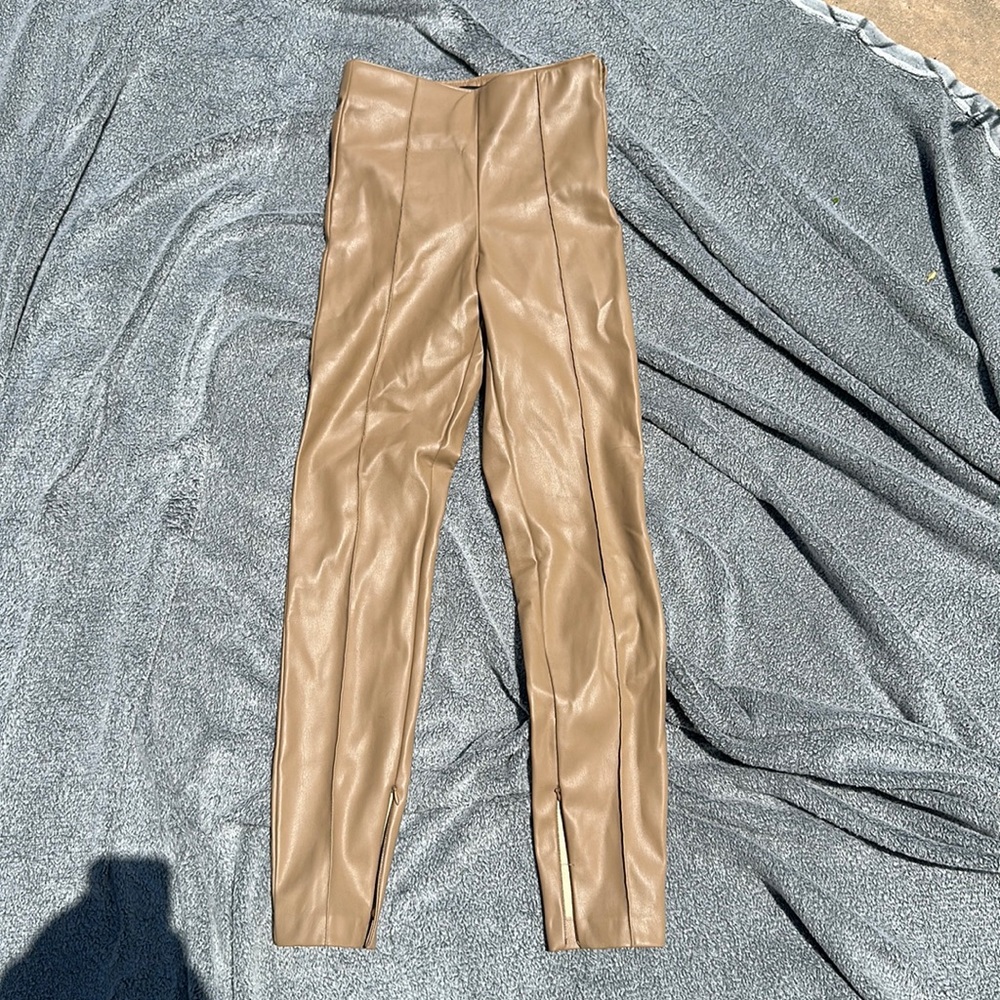 Zara tan faux leather skinny pants with zipper on the side